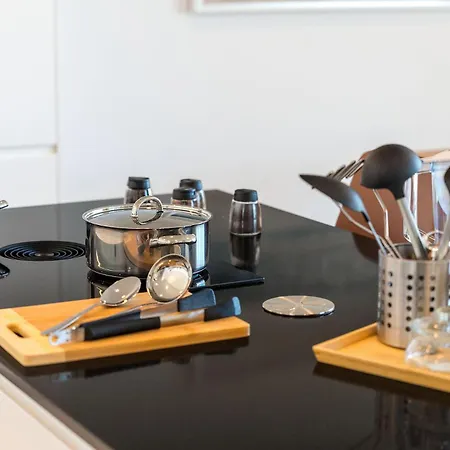 Apartmán Marina View 2 With Pool By Homing *