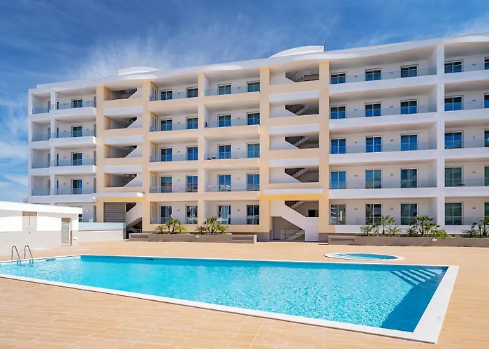 Marina View 2 With Pool By Homing *