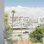 Marina View 2 With Pool By Homing 아파트 *