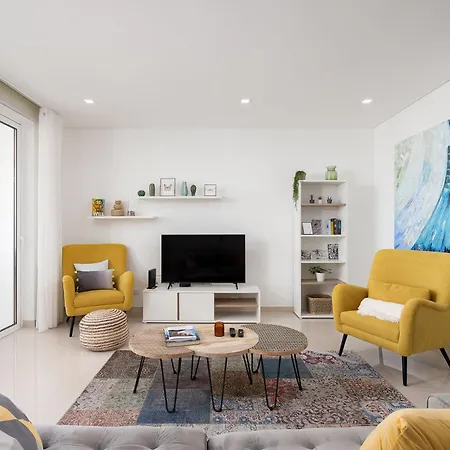 Marina View 2 With Pool By Homing Appartement Lagos