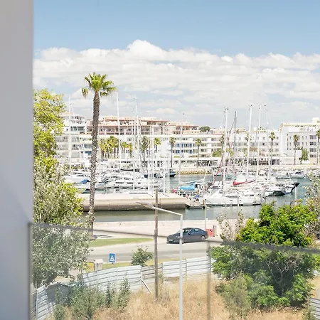 Marina View 2 With Pool By Homing شقة *